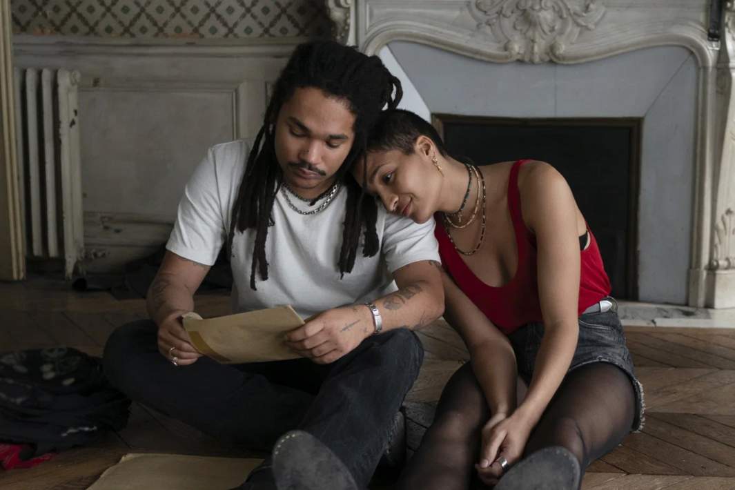 Кадр из фильма «Отец мать сестра брат» 