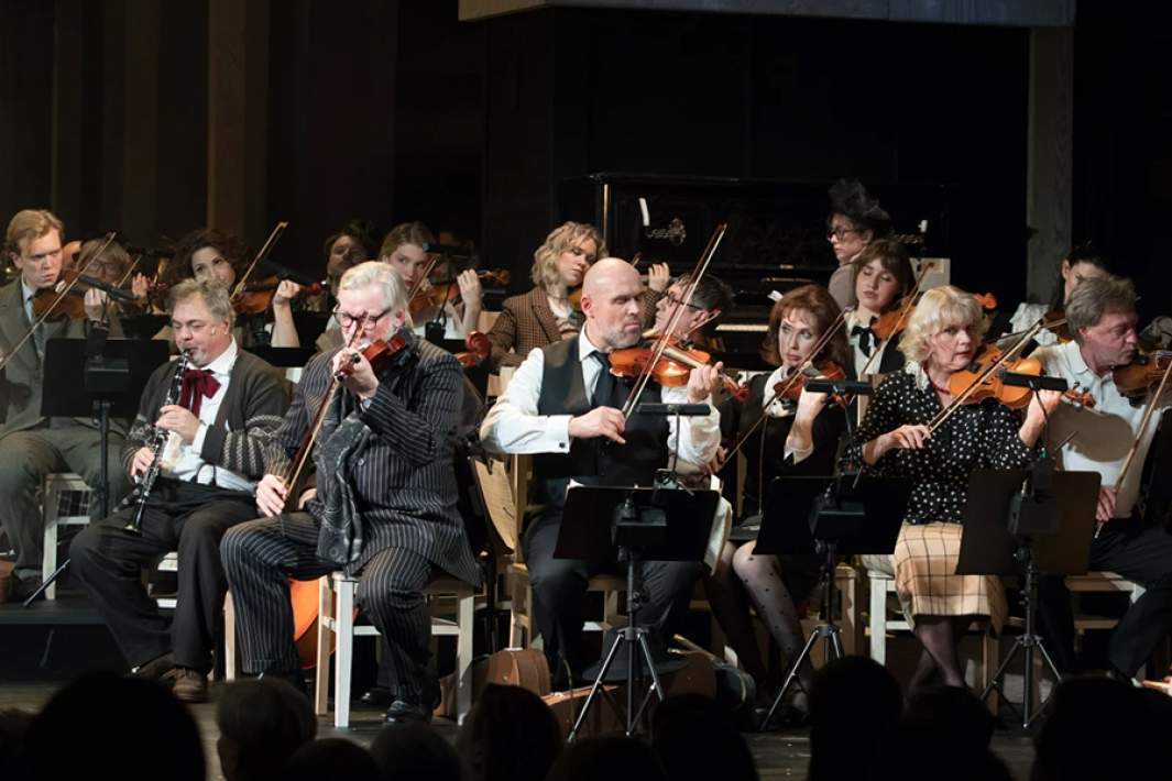 Сцена из спектакля «Репетиция оркестра»