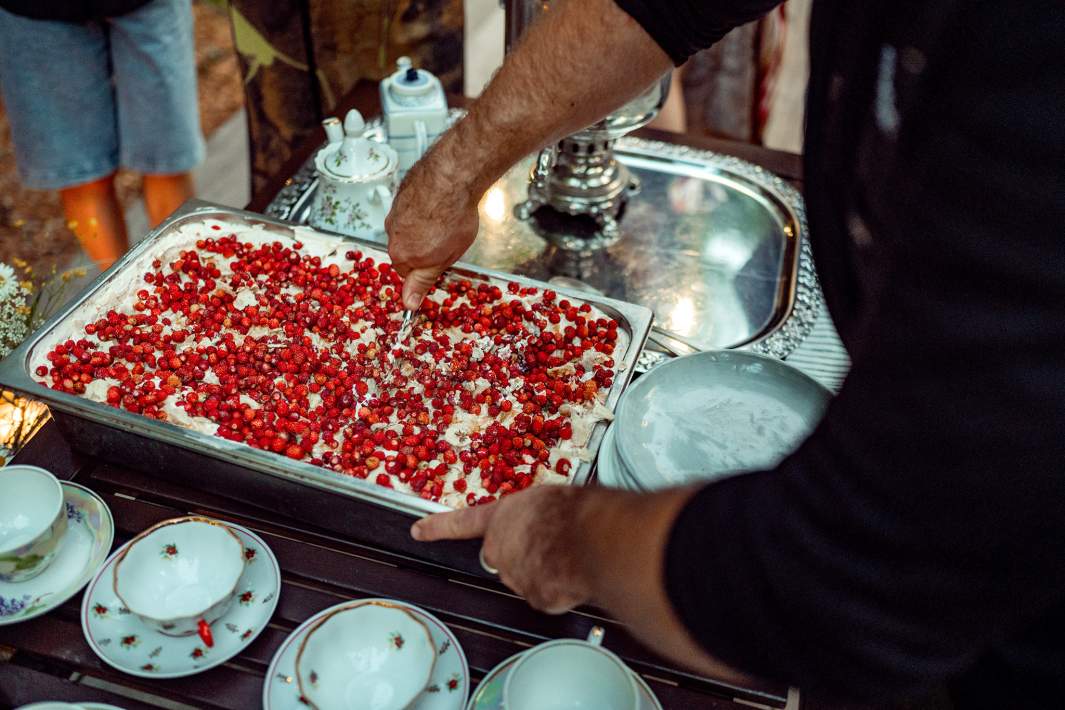 Десерт с сезонной ягодой