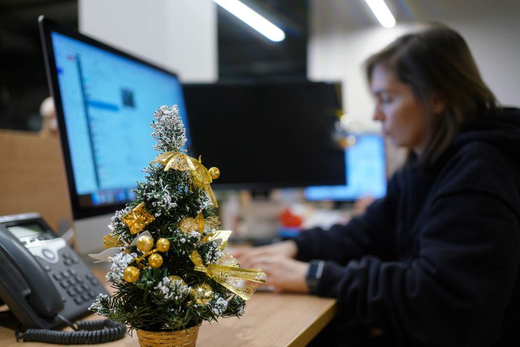 Новогоднее оформление в офисе