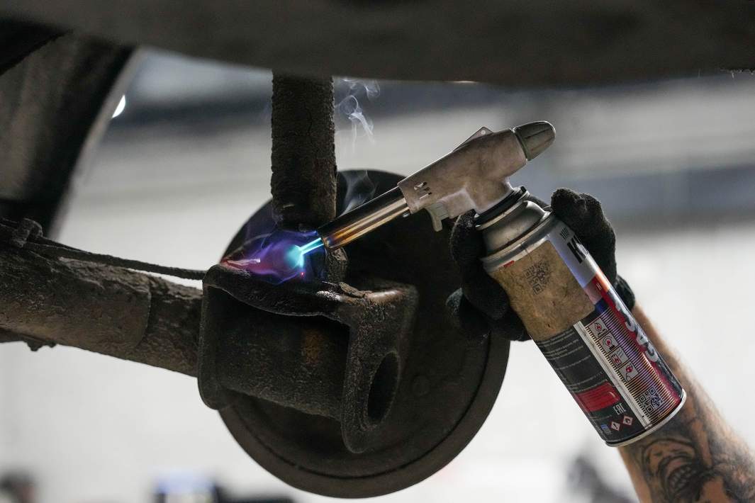 автозапчасти