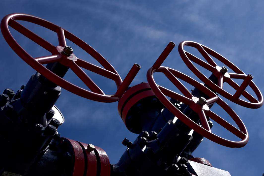 Нефтепровод 