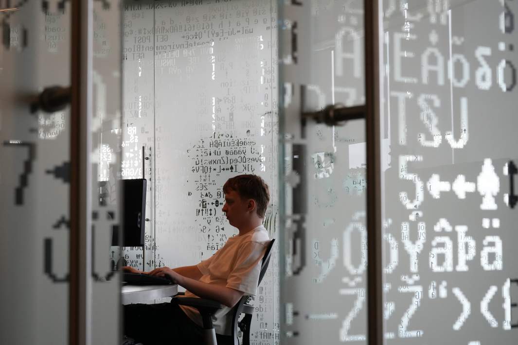 Программист в офисе