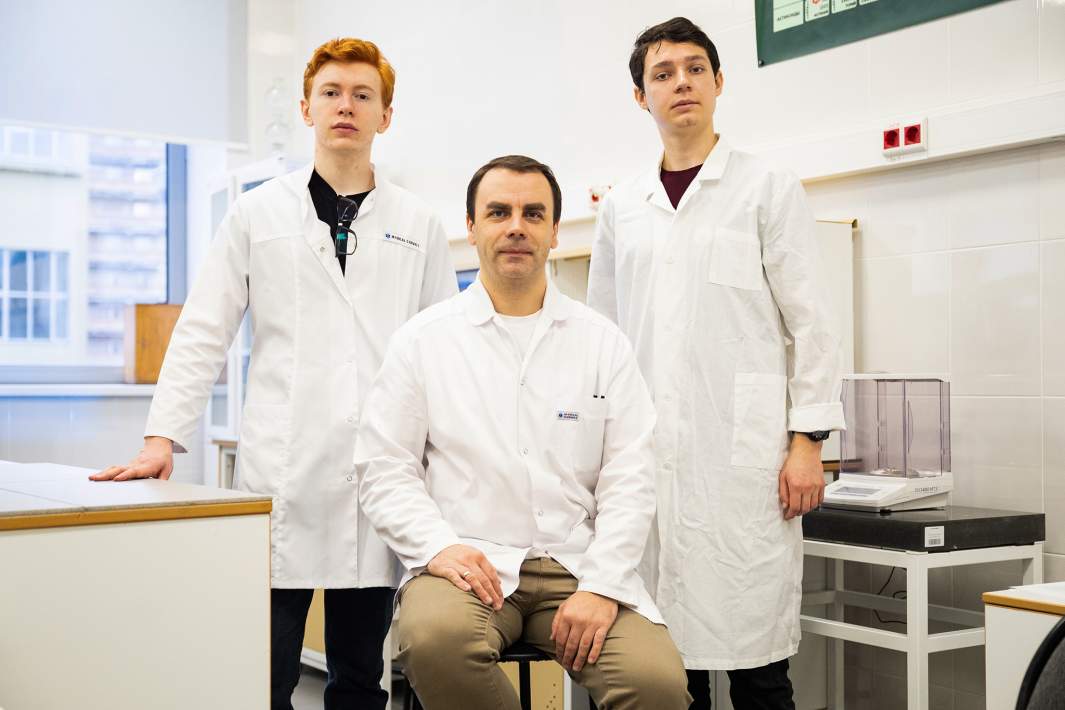 Исследователи