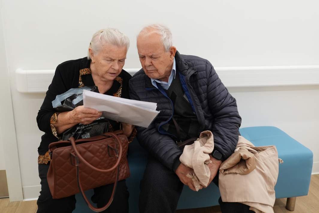 Пожилая пара 