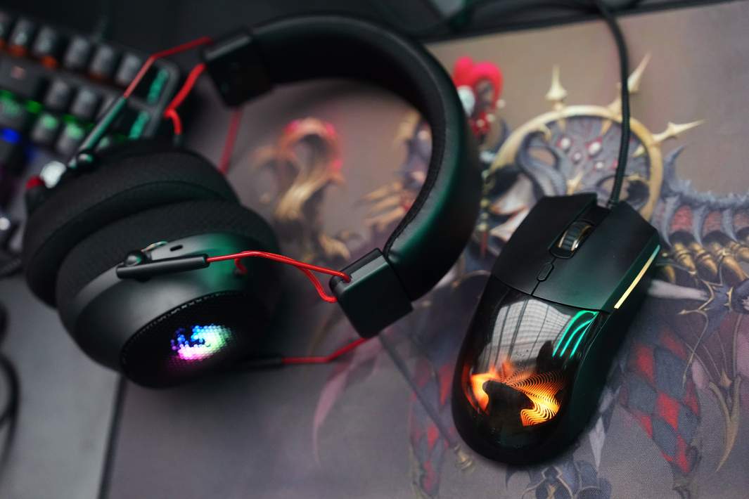 наушники и мышь