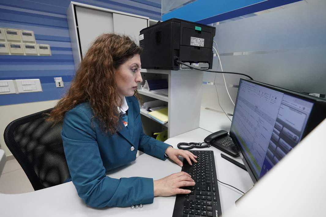 Сотрудник ФНС 