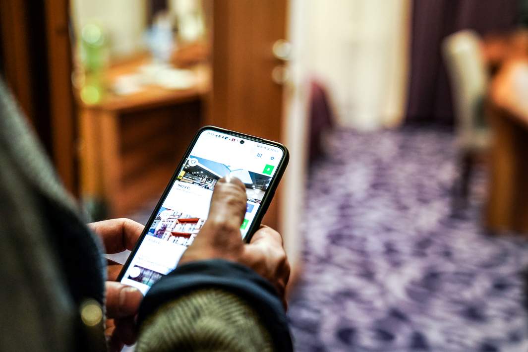 Бронирование отеля 