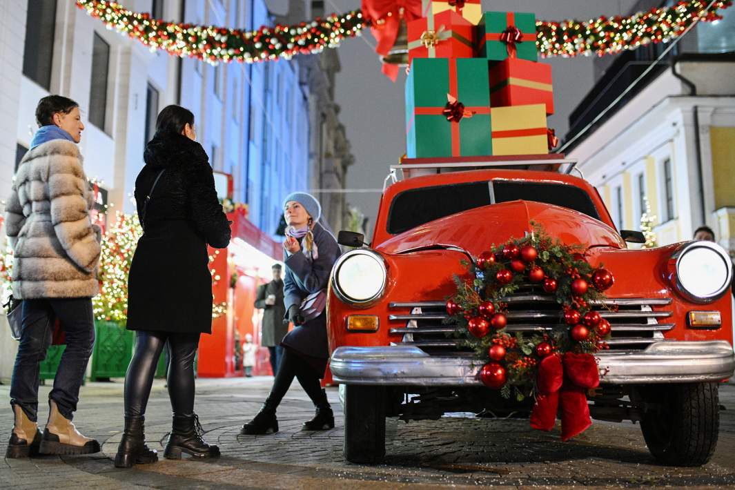 Новогодние украшения на улице