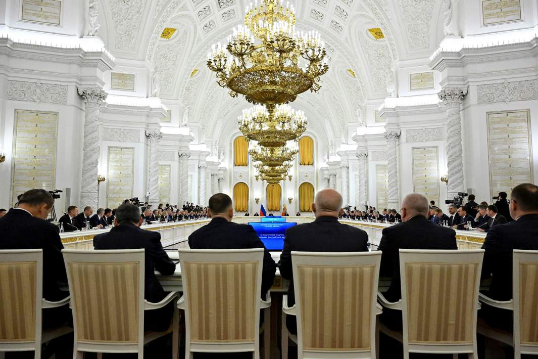 Президент РФ Владимир Путин проводит заседание Государственного совета по вопросам подготовки кадров