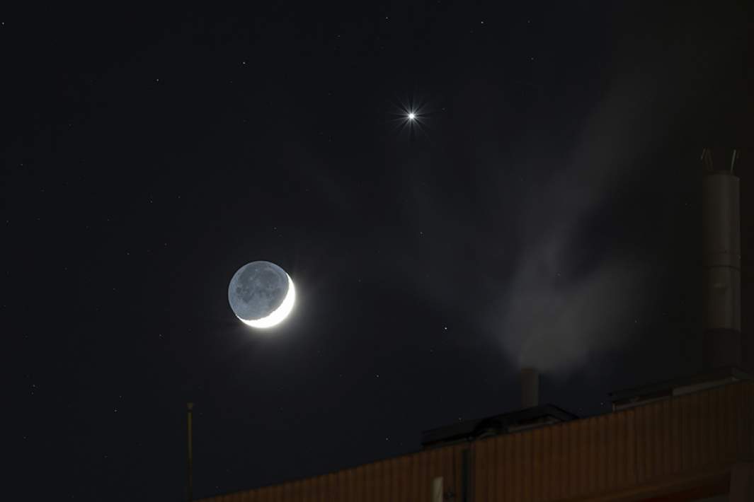 Луна и Венера в небе