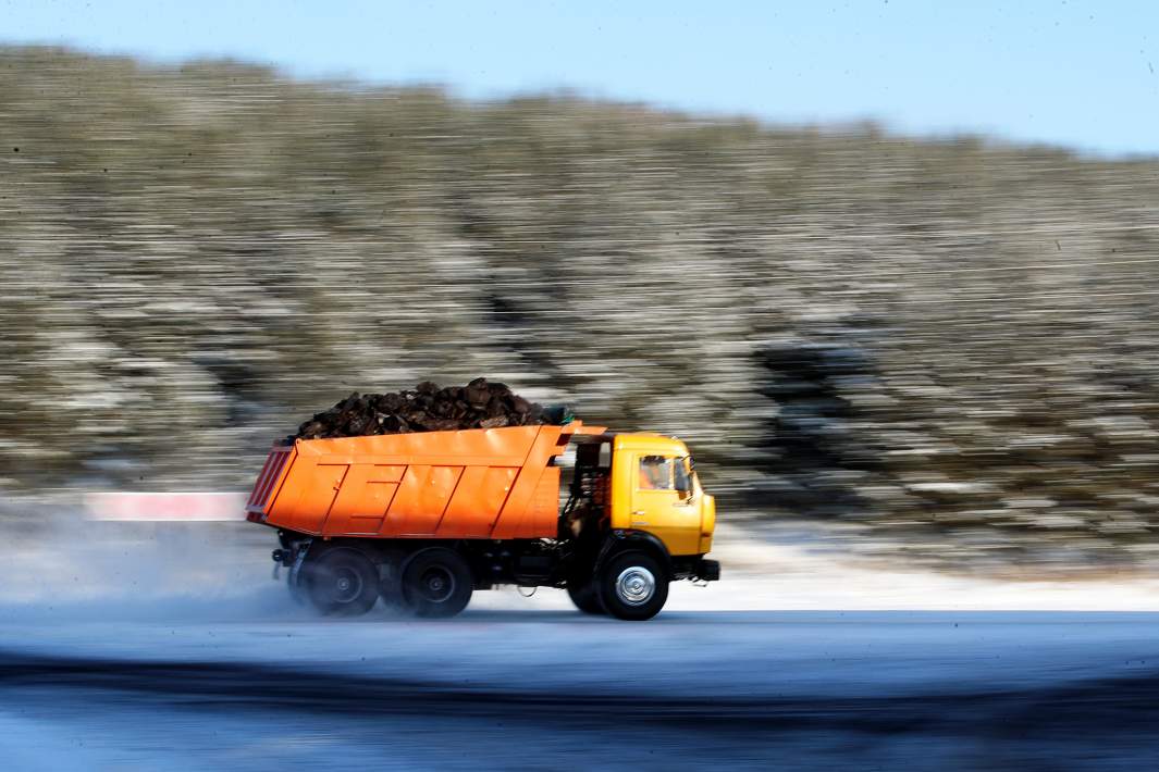 Машина с рудой 