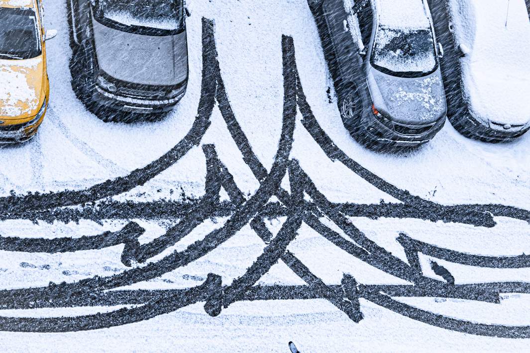 Следы от шин