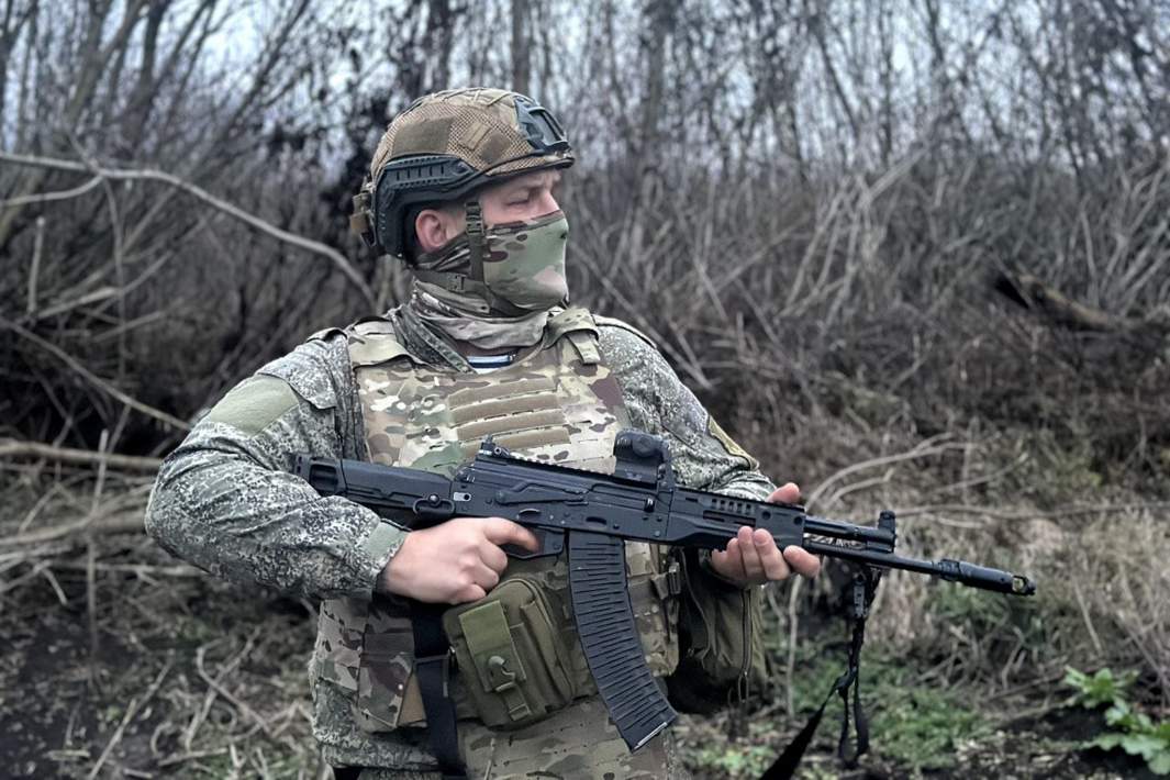 военнослужащий