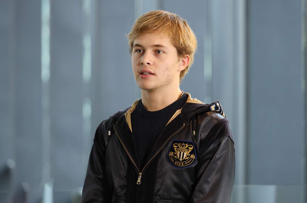 леон кемстач