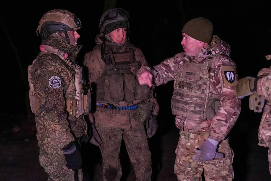 Перед отправкой машин на позиции - раннее утро