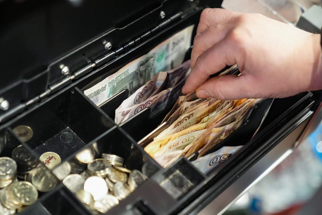 Рубли в кассе 