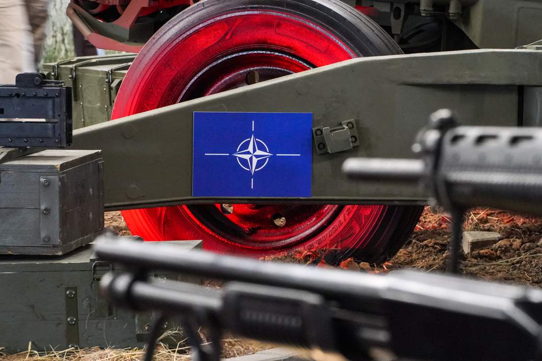 НАТО техника военная