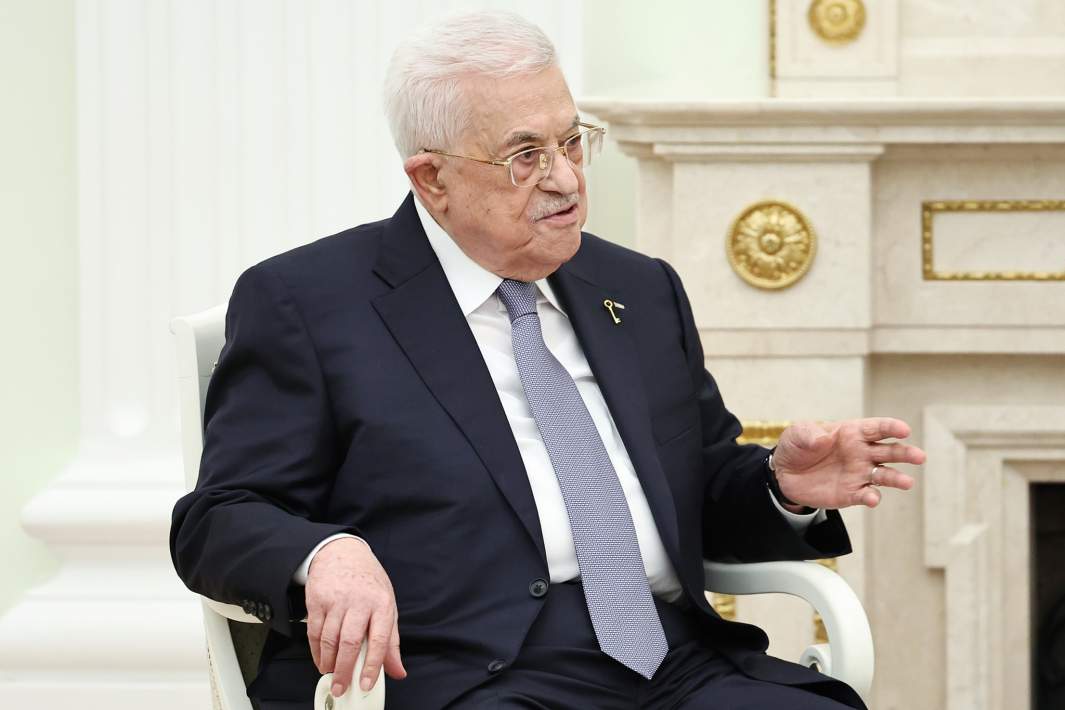 Президент Палестины Махмуд Аббас во время встречи в Москве с президентом РФ Владимиром Путиным