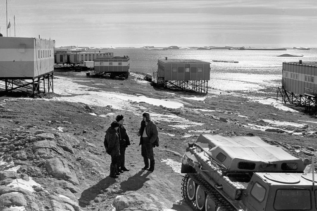 Вид на станцию Молодежная