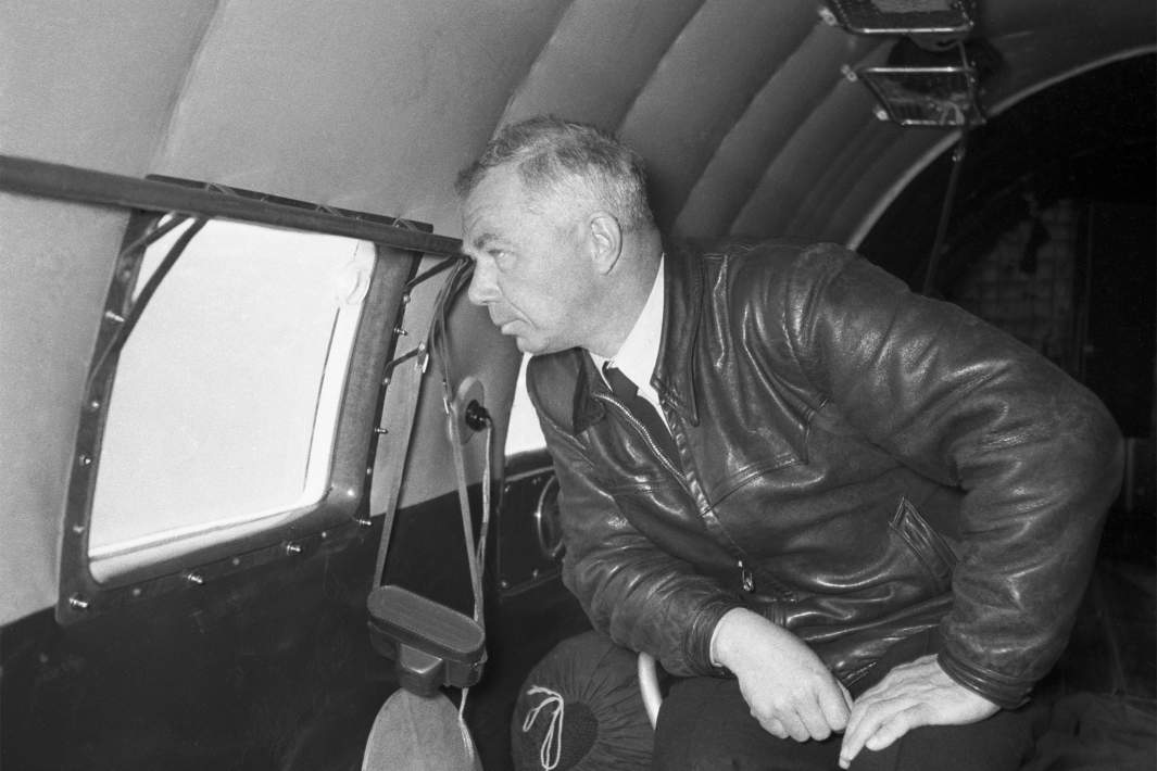 Герой Советского Союза, начальник 1-й Комплексной антарктической экспедиции, доктор географических наук Михаил Сомов