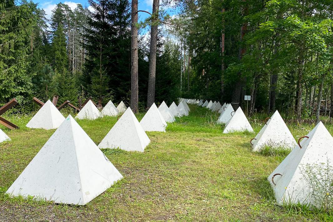 Противотанковые заграждения на российско-латвийской границе