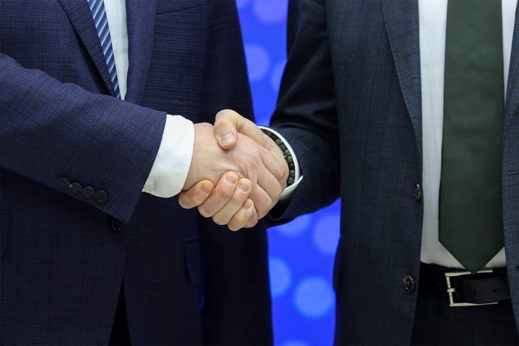рукопожатие