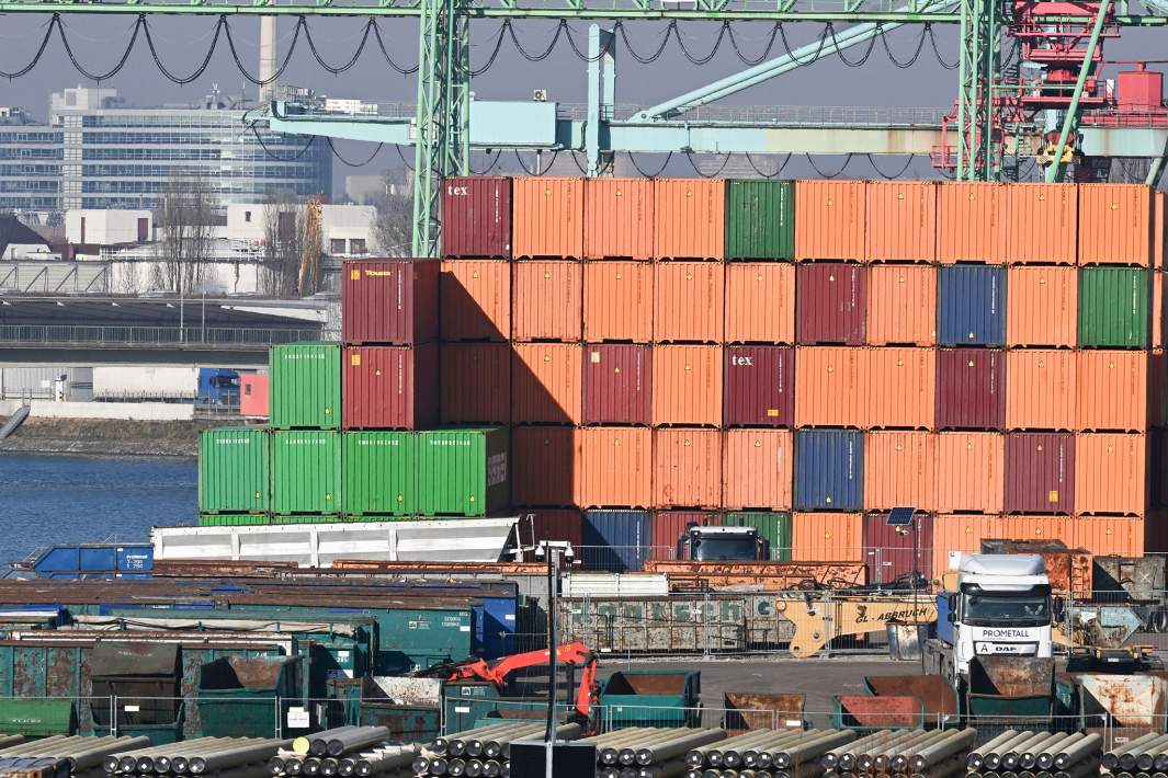 контейнеры