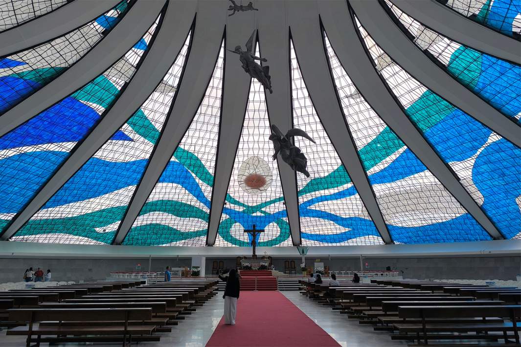 Внутри кафедрального собора 