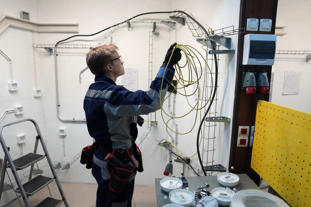 Учащийся колледжа связи