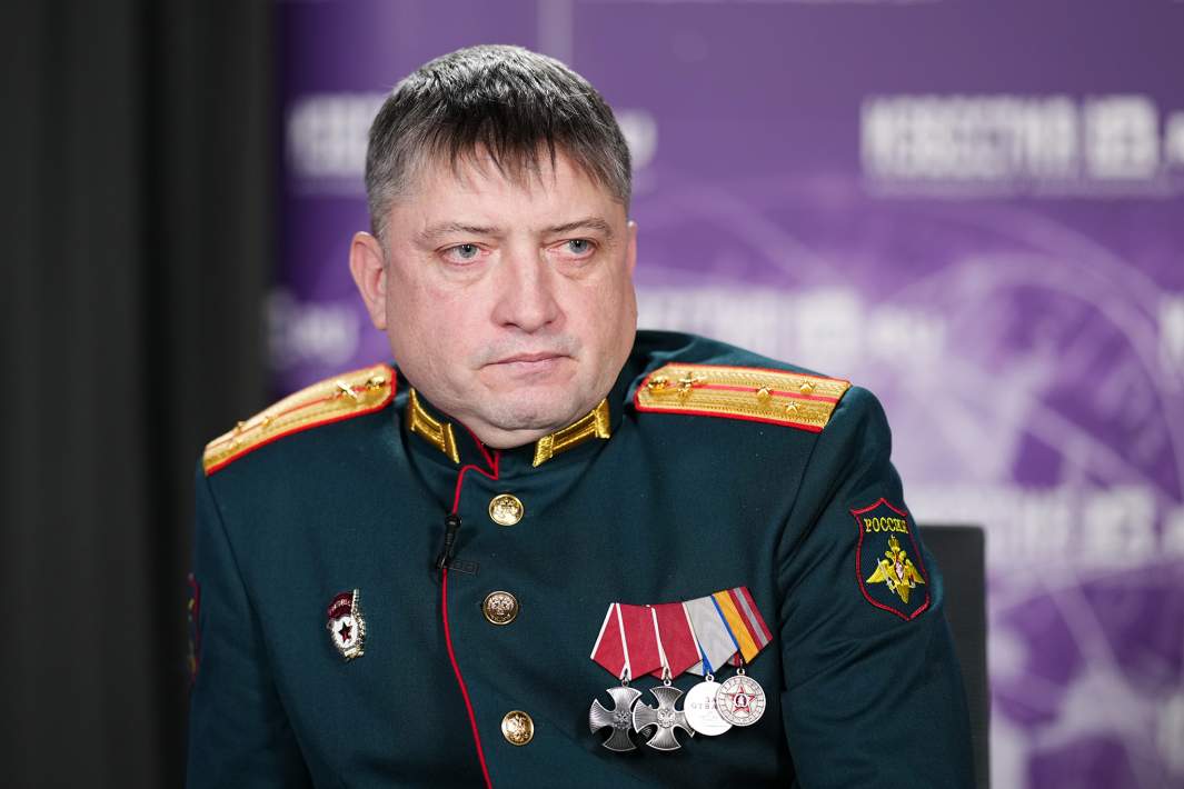 старший лейтенант Александр Александров