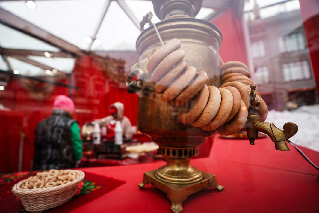 Самовар с баранками 