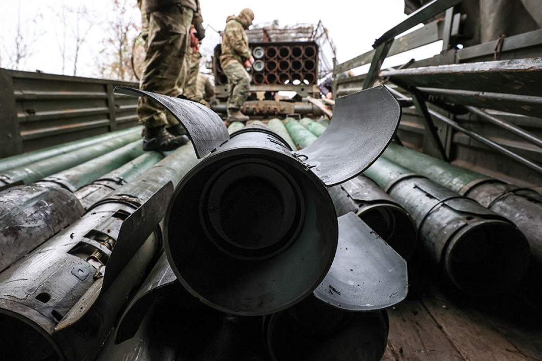 Заряжание ТОС "Солнцепек"