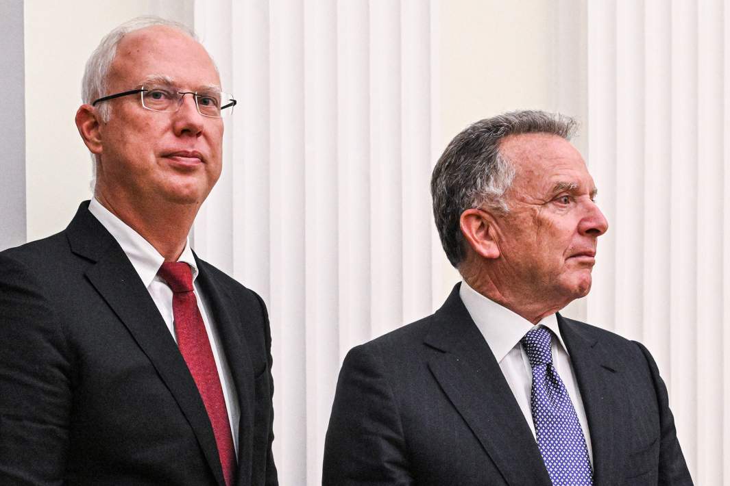 Спецпосланник президента США Стив Уиткофф, специальный представитель президента РФ по инвестиционно-экономическому сотрудничеству с зарубежными странами, глава Российского фонда прямых инвестиций (РФПИ) Кирилл Дмитриев