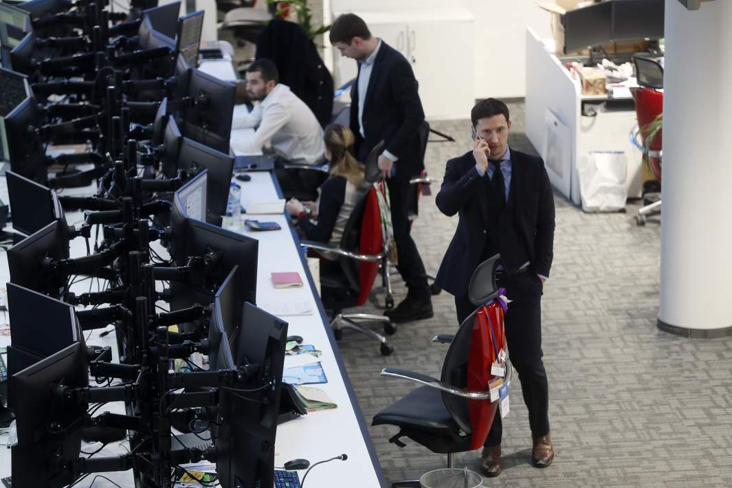 Брокеры за работой 