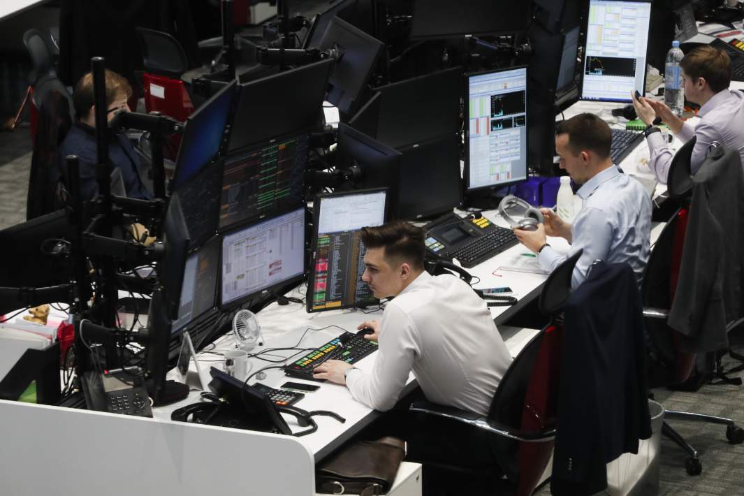 Брокеры за работой 