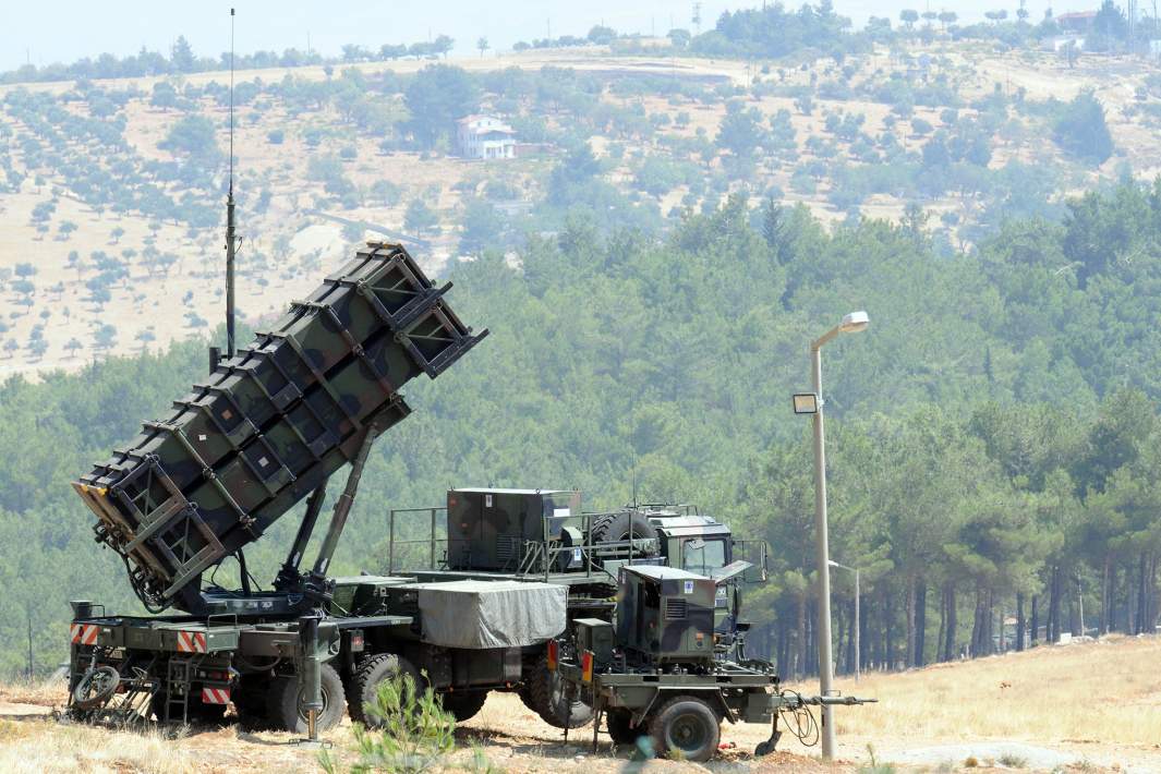 Зенитно-рактеный комплекс Patriot вооруженных сил Турции