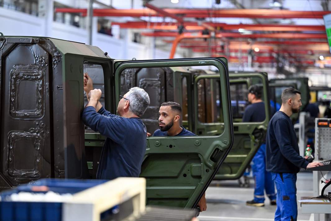 Производство бронемашин 