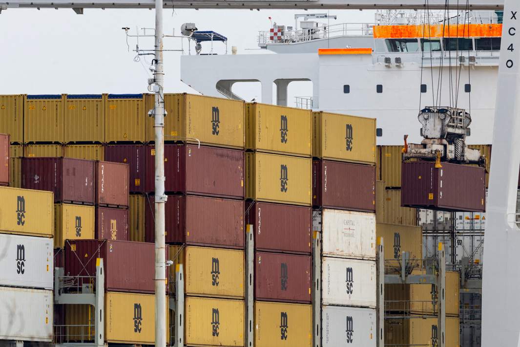 контейнеры