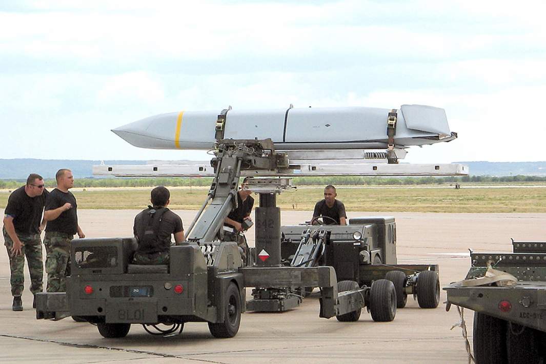 Крылатая ракета JASSM-ER AGM-158B