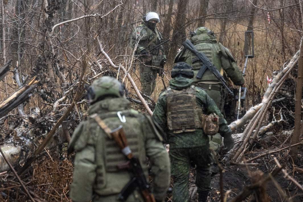 военные