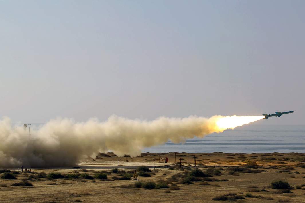Пуск иранской противокорабельной ракеты 