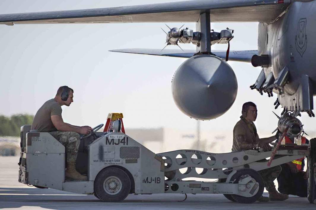 Подвес бомбы 