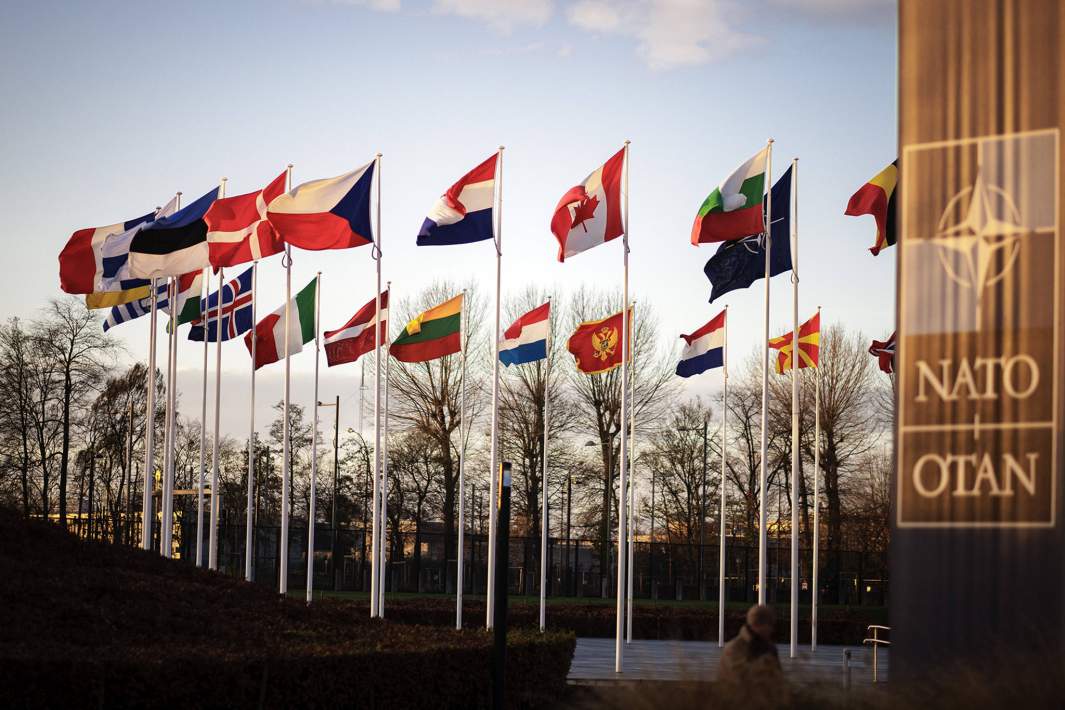 НАТО