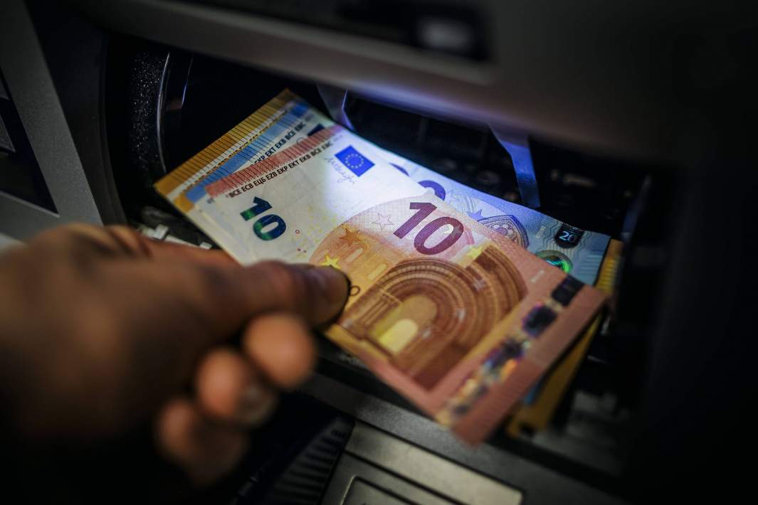 Пополнение евро через банкомат 