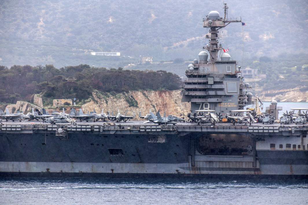 Авианосец ВМС США