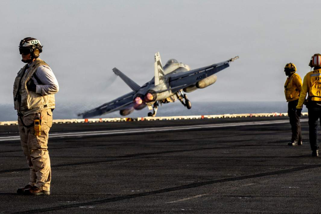 Авианосец ВМС США