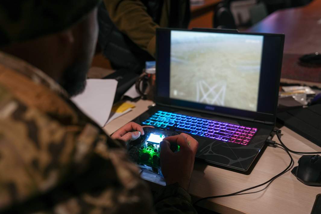 Работа операторов группы Аида