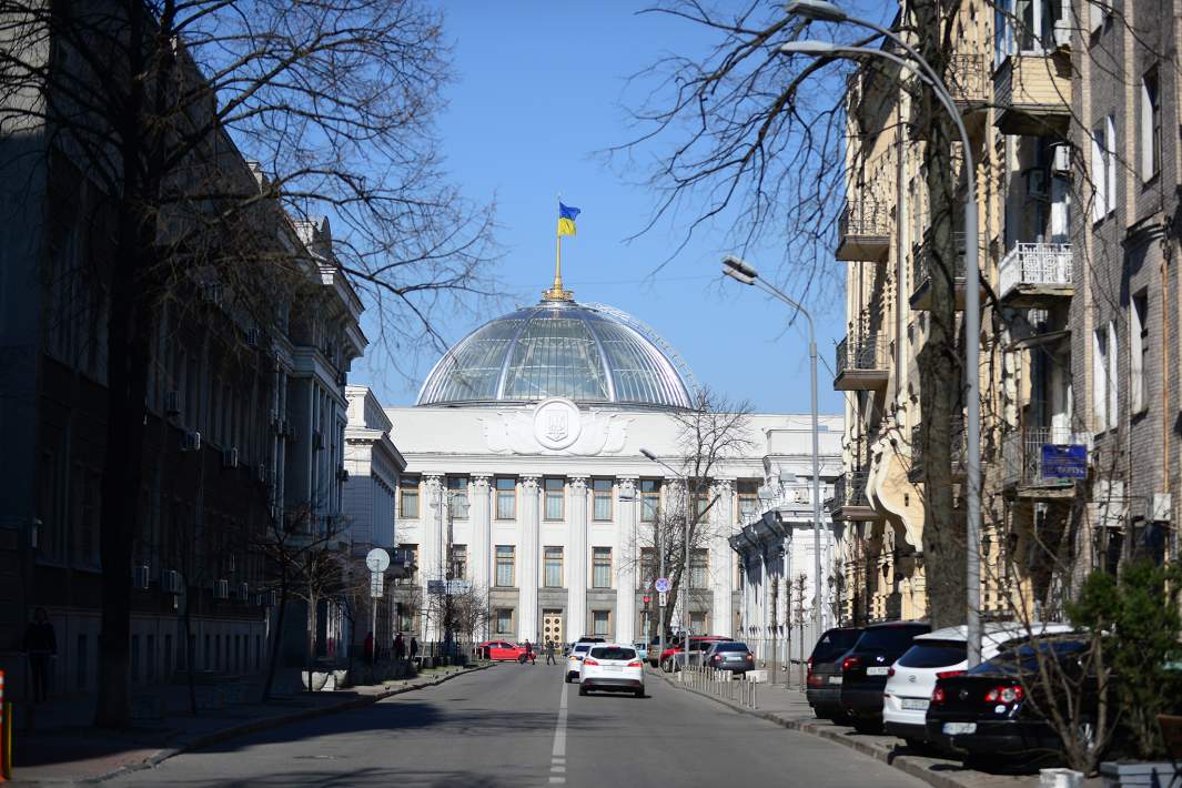 украина