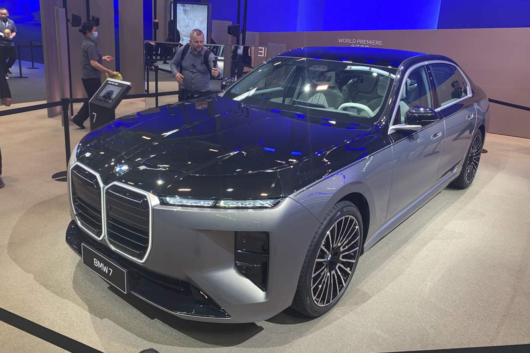 Обновленный BMW 7-й серии